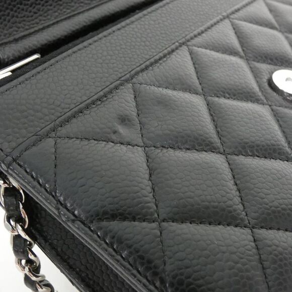 Chanel Timeless Classic Line Caviar Skin Chain Wallet